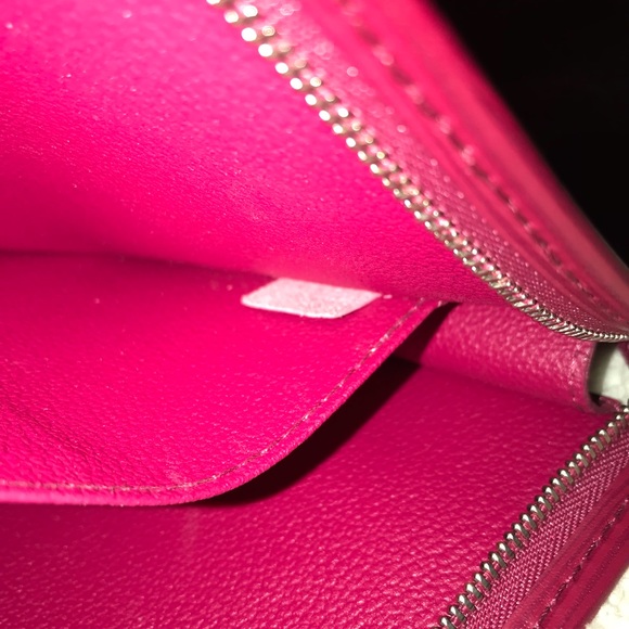 Louis Vuitton clutch - Picture 2 of 7